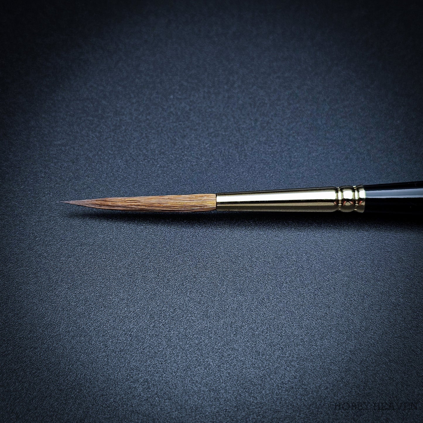 Raphael Series 8802 โ Kolinsky Sable Round