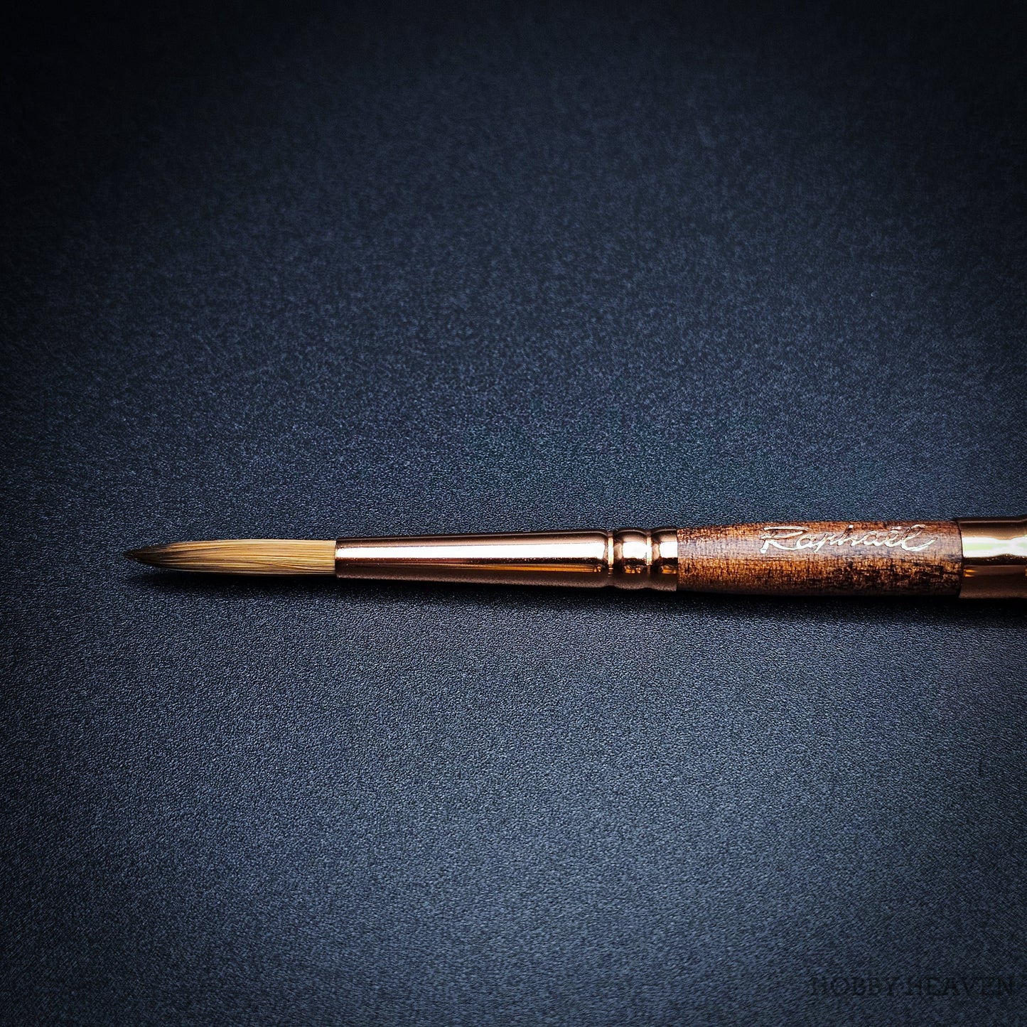 Raphael Le Voyageur — Synthetic Round