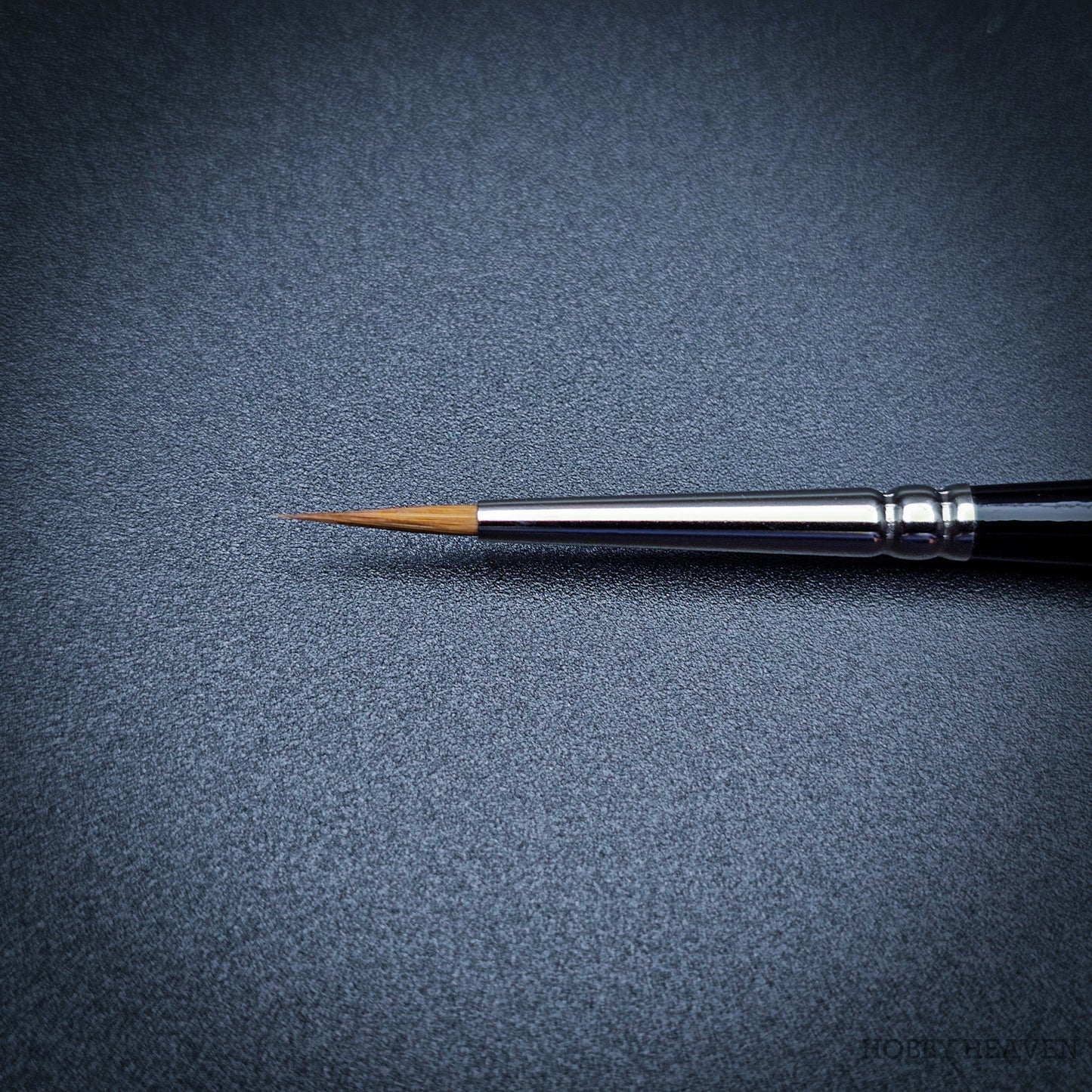 Raphael Series 8408 — Kolinsky Sable Round