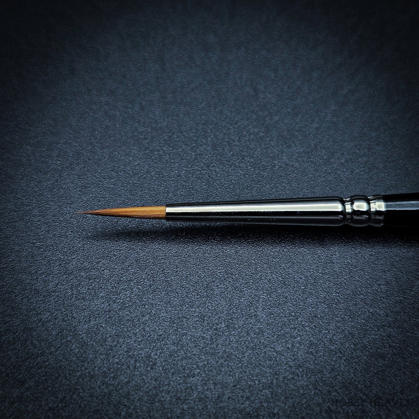 Raphael Series 8402 — Kolinsky Sable Round
