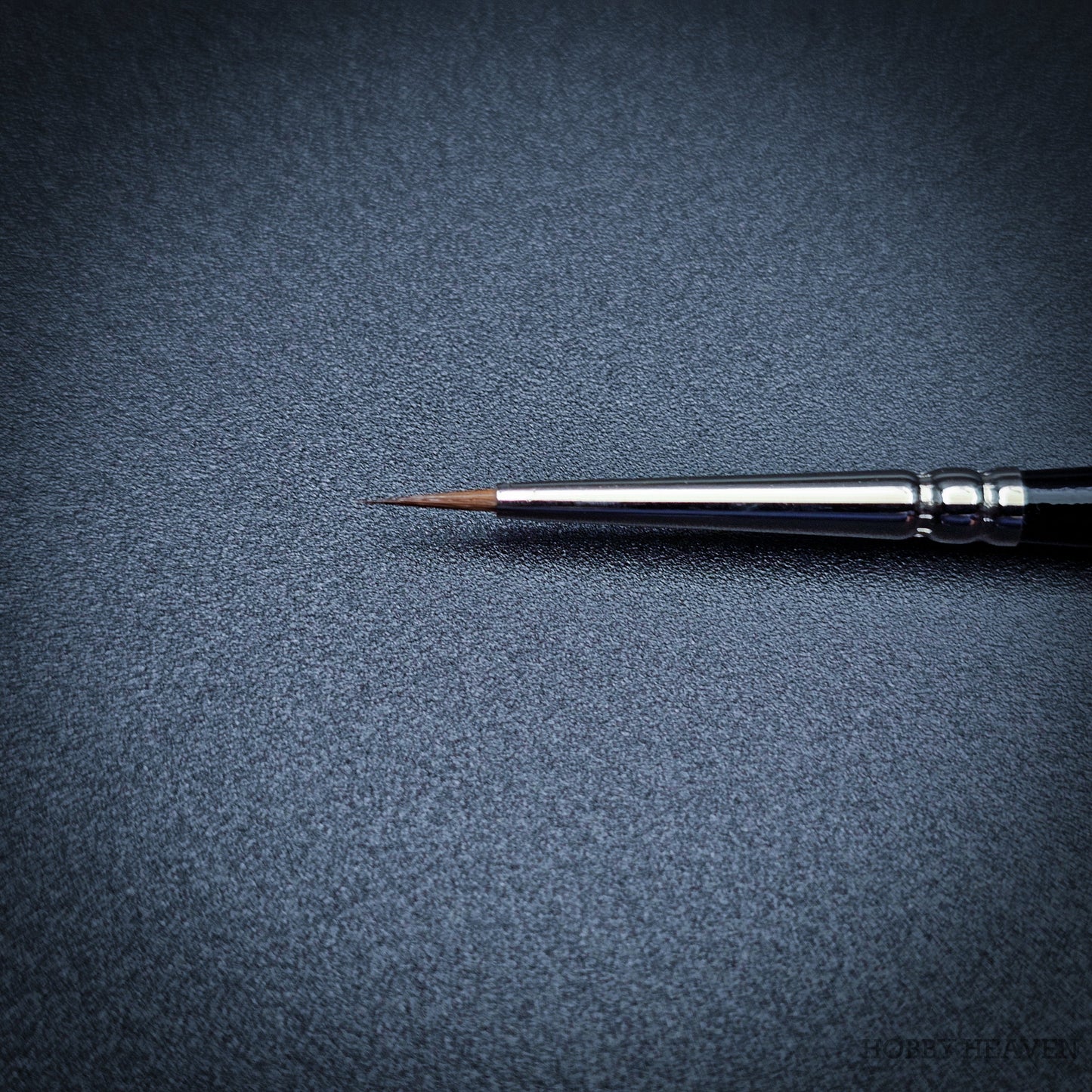 Raphael Series 8408 — Kolinsky Sable Round