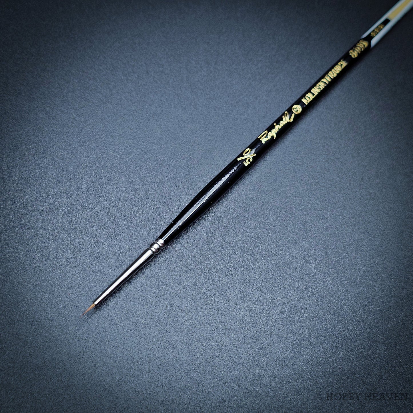 Raphael Series 8408 — Kolinsky Sable Round