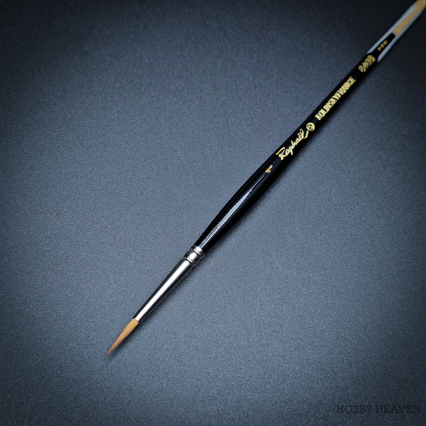 Raphael Series 8408 — Kolinsky Sable Round