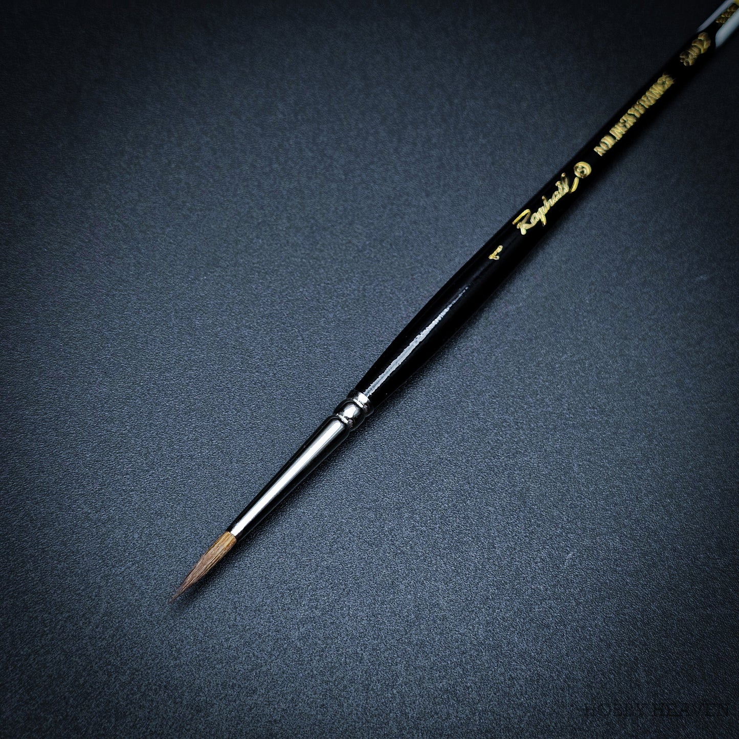 Raphael Series 8402 — Kolinsky Sable Round