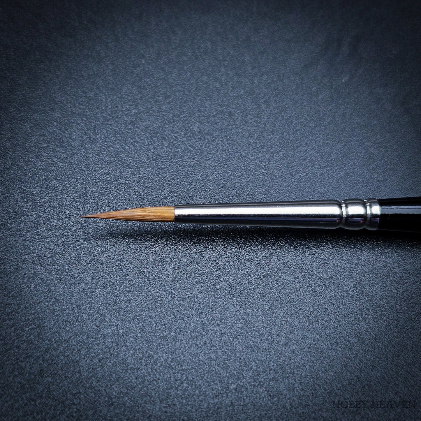Raphael Series 8408 — Kolinsky Sable Round