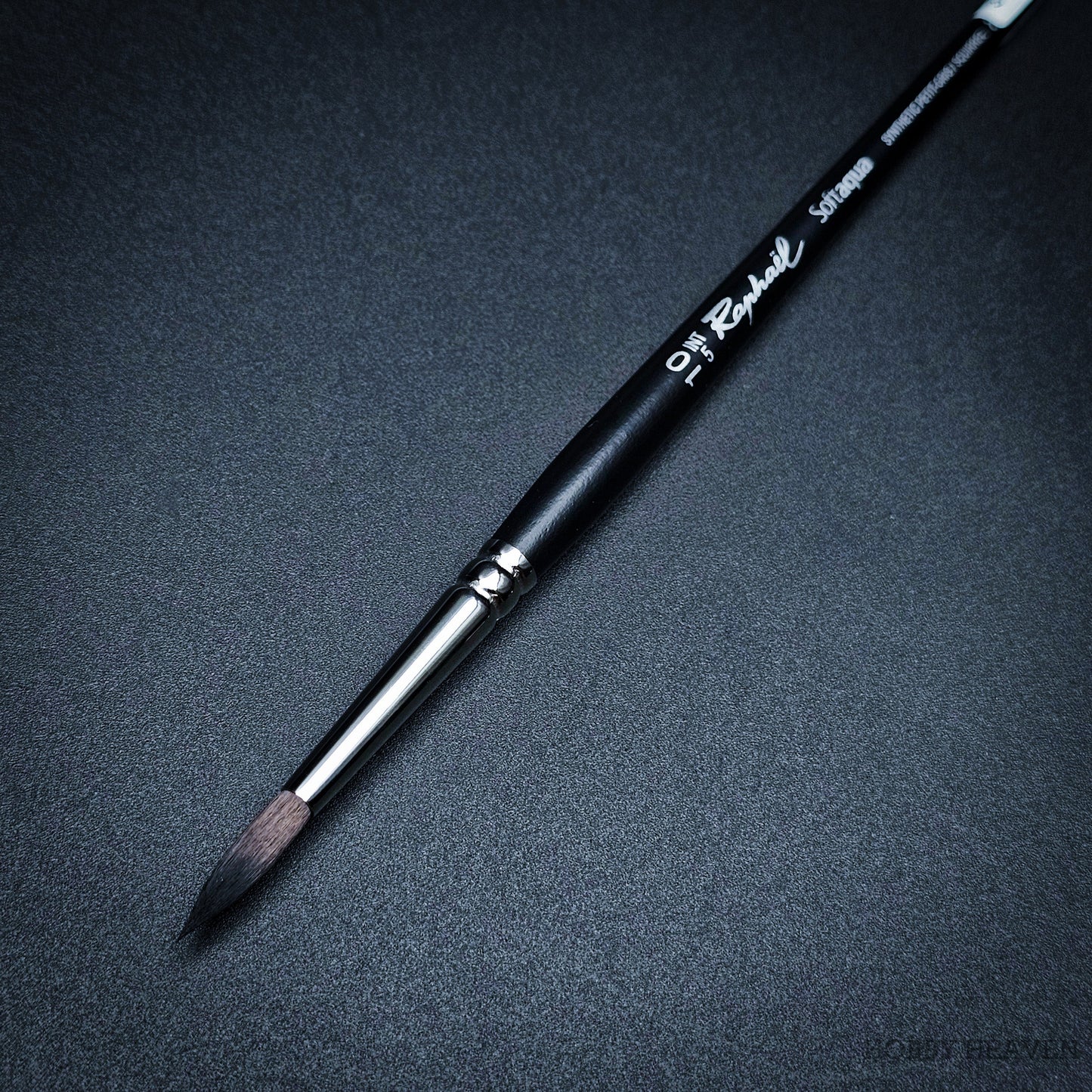 Raphael SoftAqua 845 — Synthetic Round