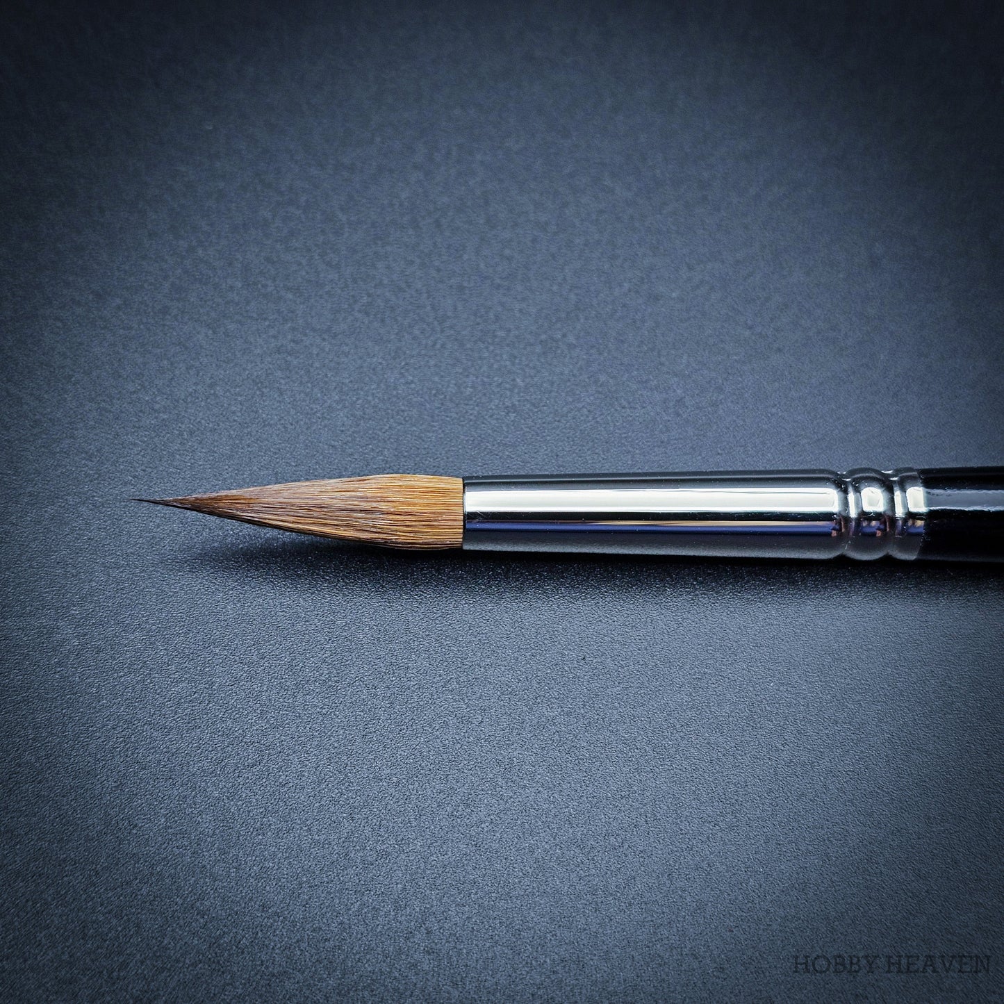 Raphael Series 8408 — Kolinsky Sable Round