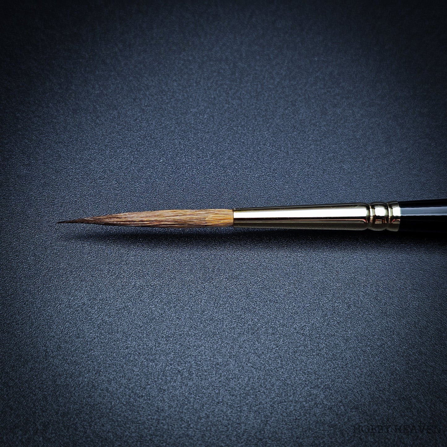 Raphael Series 8802 — Kolinsky Sable Round