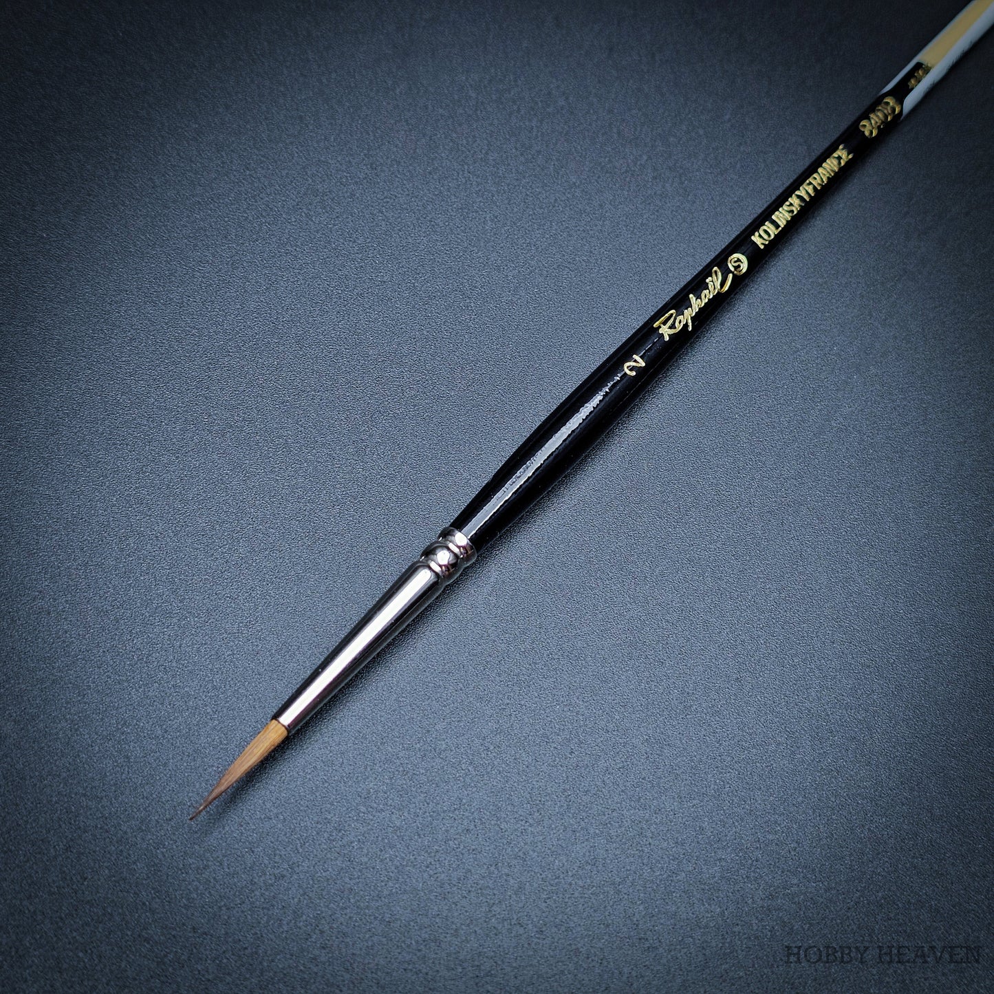 Raphael Series 8408 — Kolinsky Sable Round