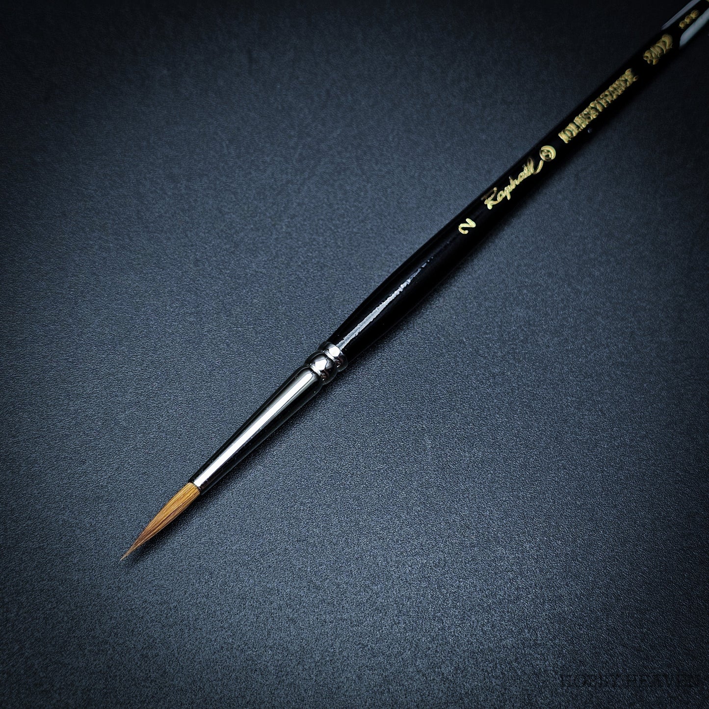 Raphael Series 8402 — Kolinsky Sable Round