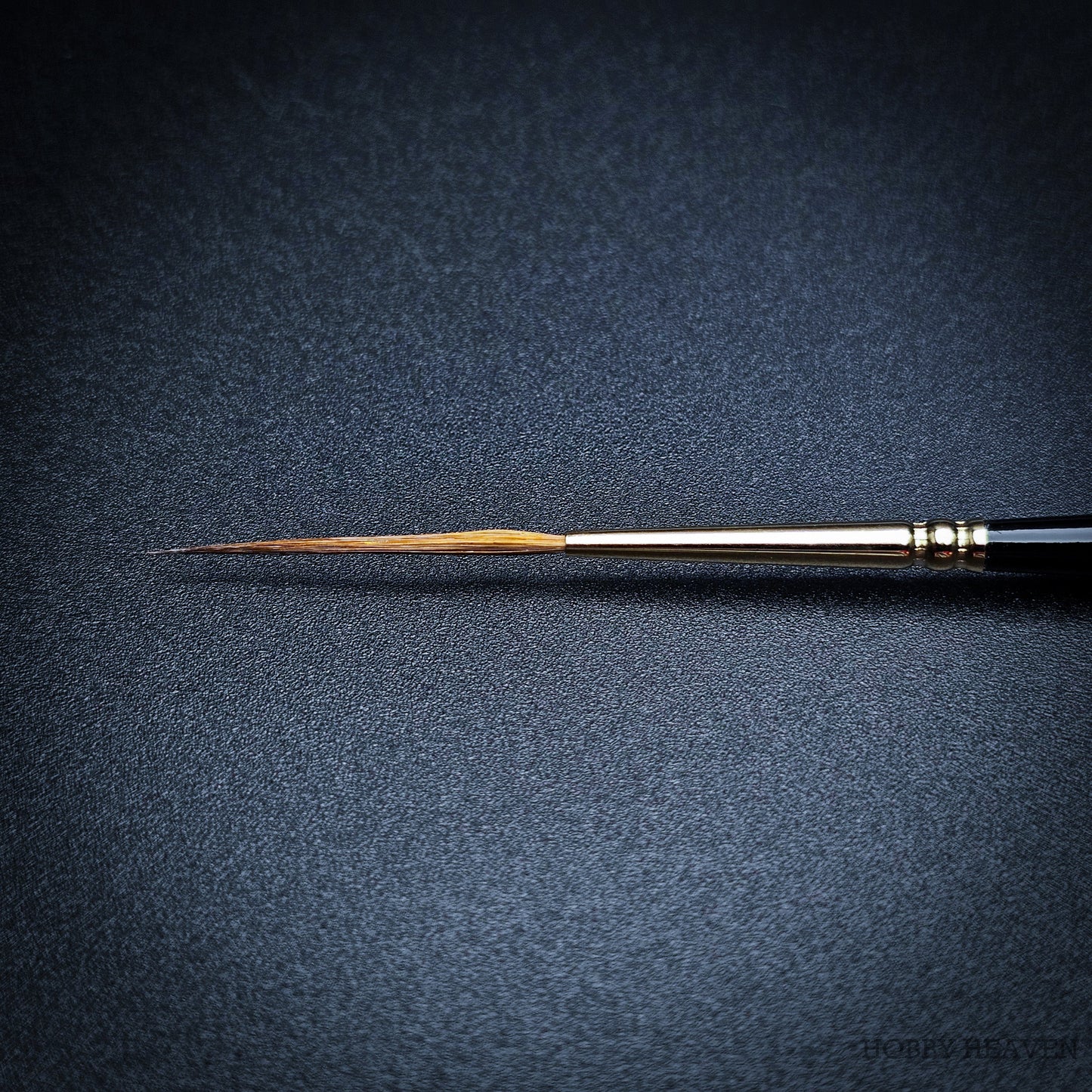 Raphael Series 8802 — Kolinsky Sable Round