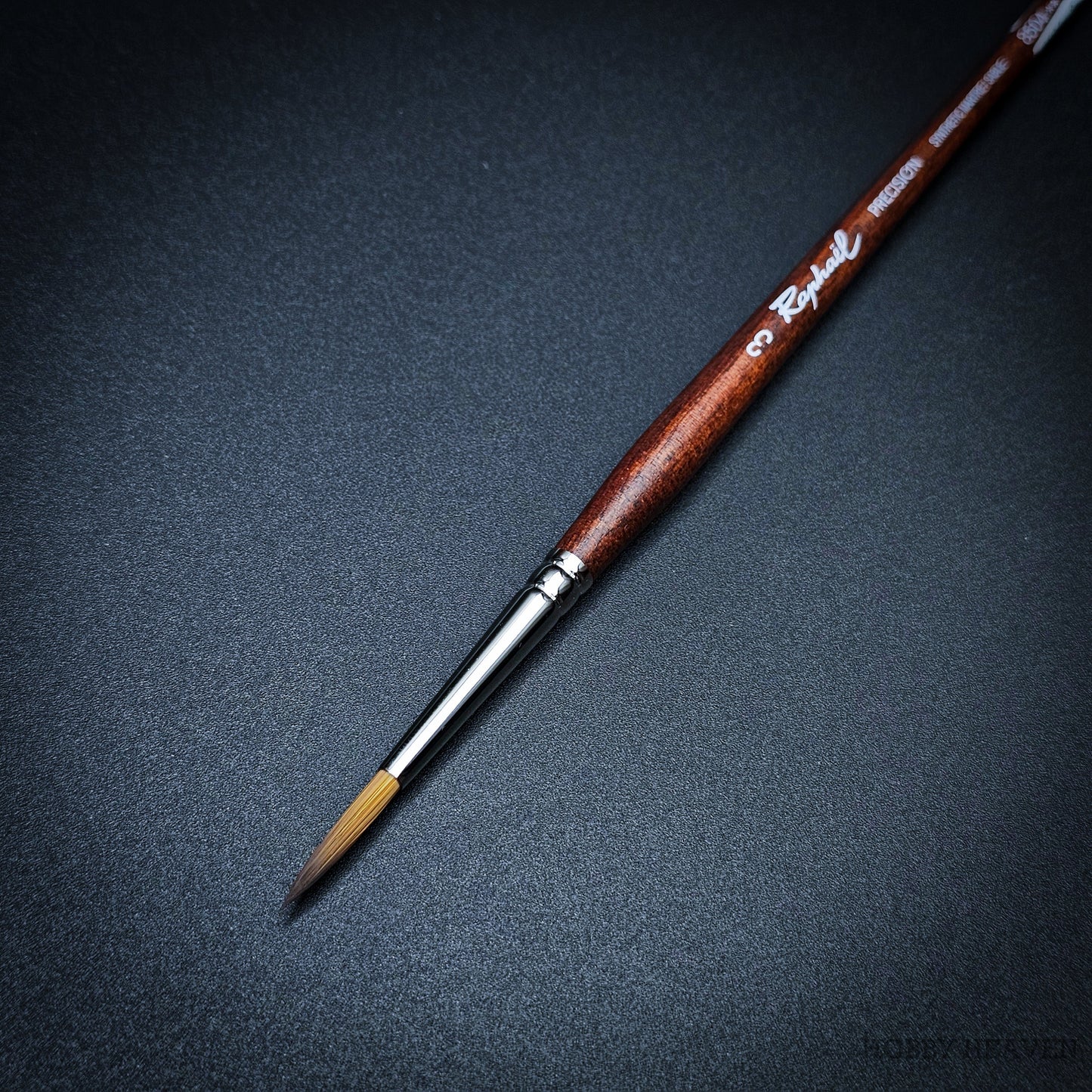 Raphael Precision 8504 — Synthetic Round