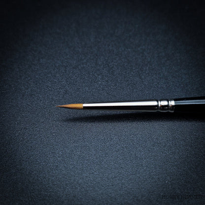 Raphael Series 8400 — Kolinsky Sable Round