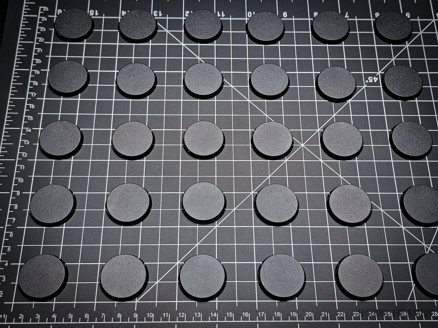 32mm Round Plain Plastic Bases