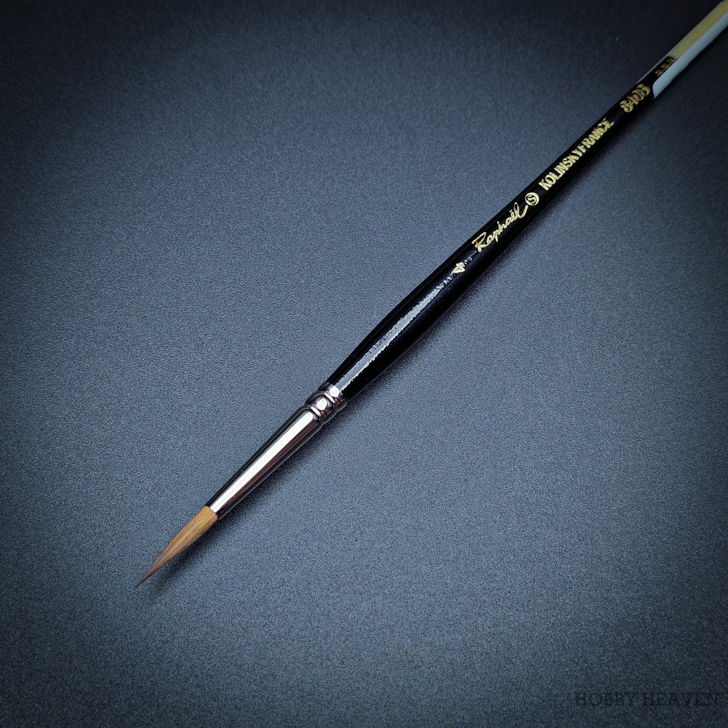 Raphael Series 8408 — Kolinsky Sable Round