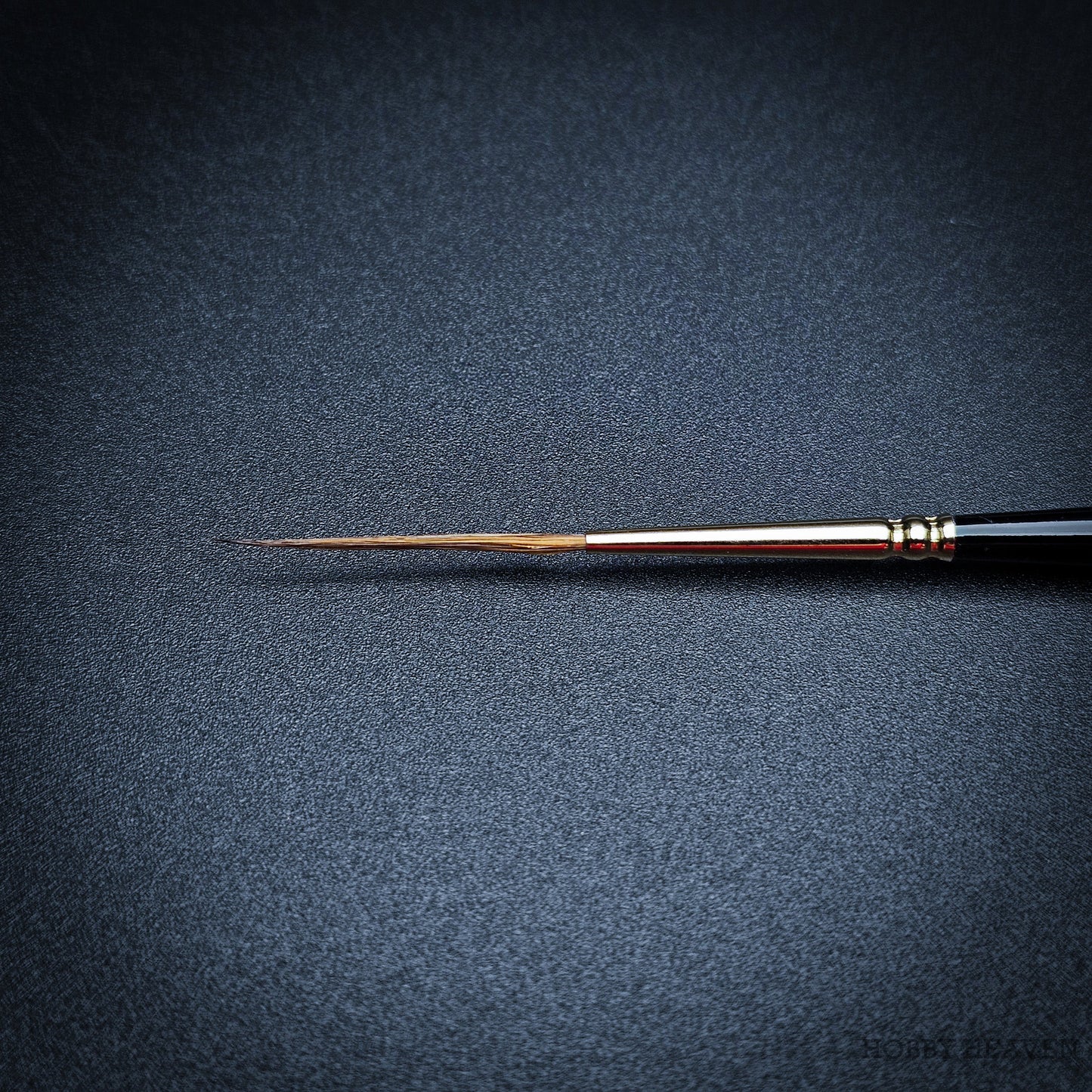 Raphael Series 8802 — Kolinsky Sable Round