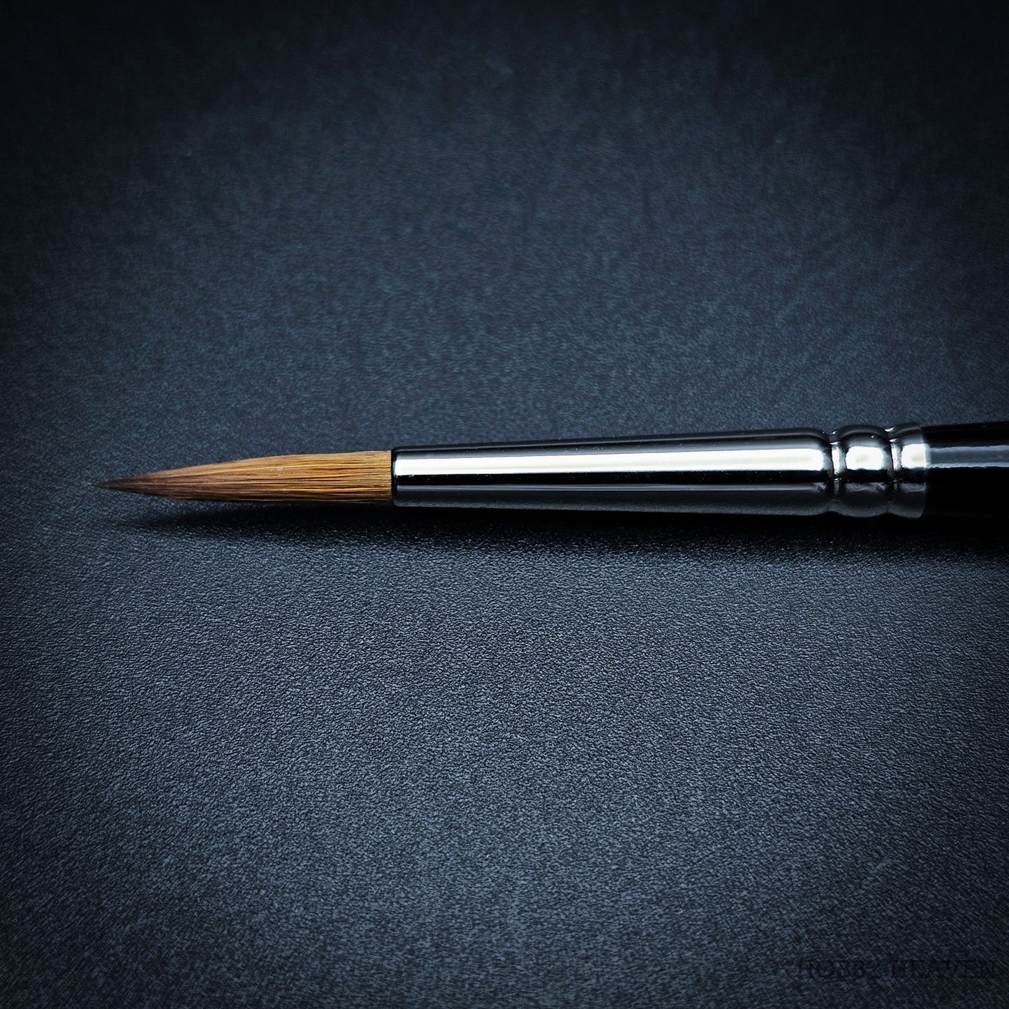 Raphael Series 8402 — Kolinsky Sable Round