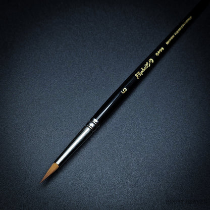 Raphael Series 8400 — Kolinsky Sable Round