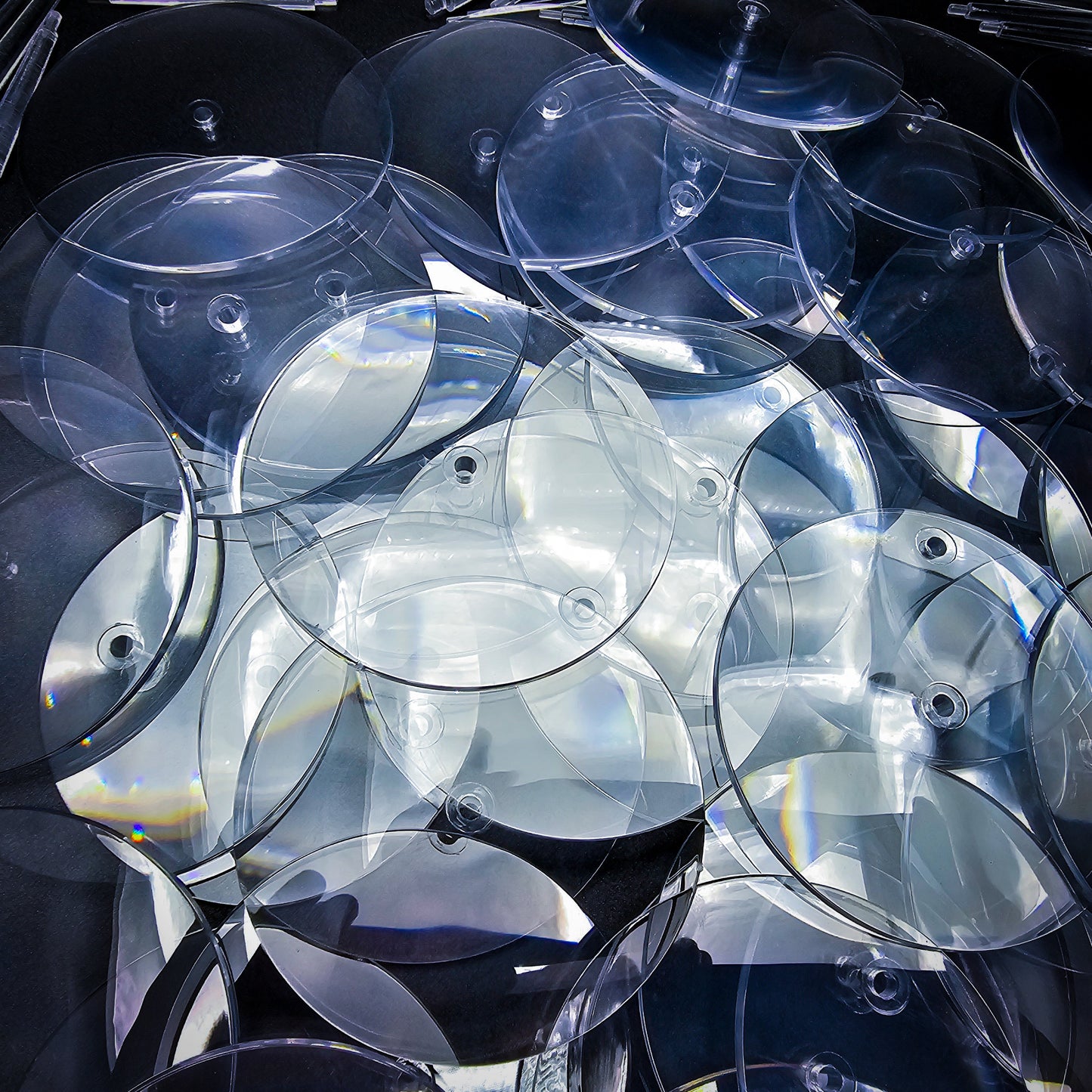 60mm Round Flying Bases – Clear Plastic Stands for Sci-Fi & Fantasy Wargaming Miniatures