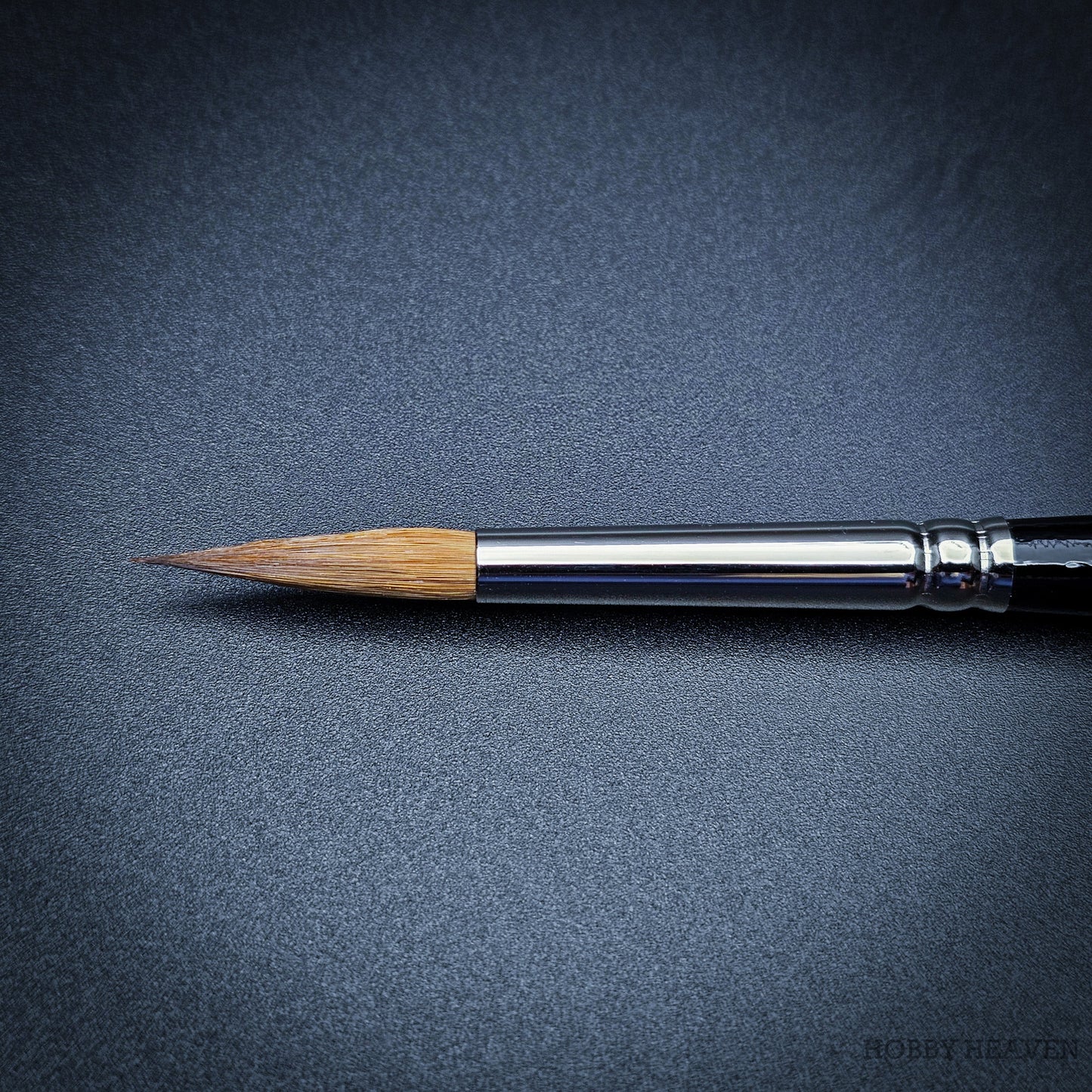 Raphael Series 8408 — Kolinsky Sable Round