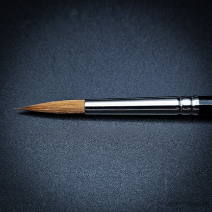 Raphael Series 8402 — Kolinsky Sable Round