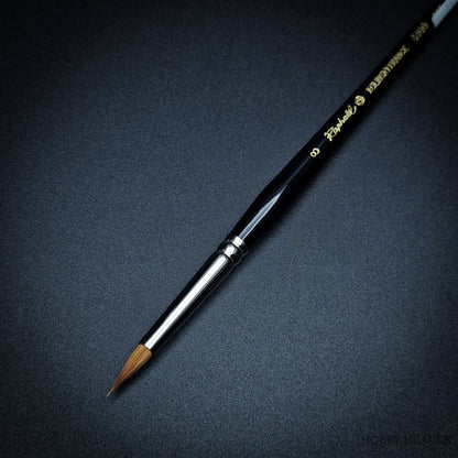 Raphael Series 8400 — Kolinsky Sable Round