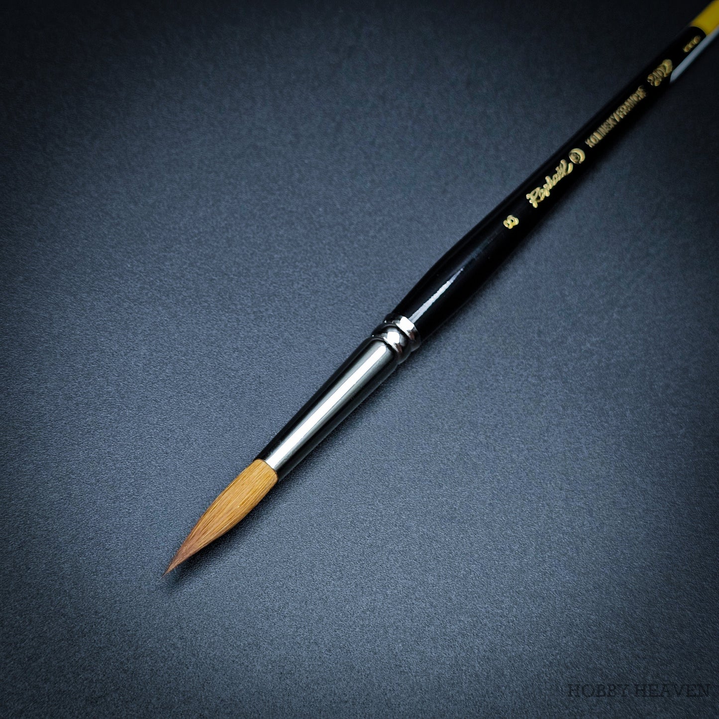 Raphael Series 8402 — Kolinsky Sable Round