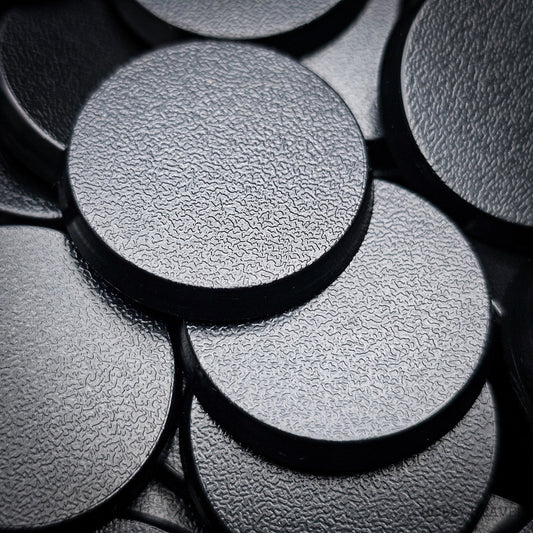 28mm Round Plain Plastic Bases for Wargaming Miniatures | Hobby Heaven