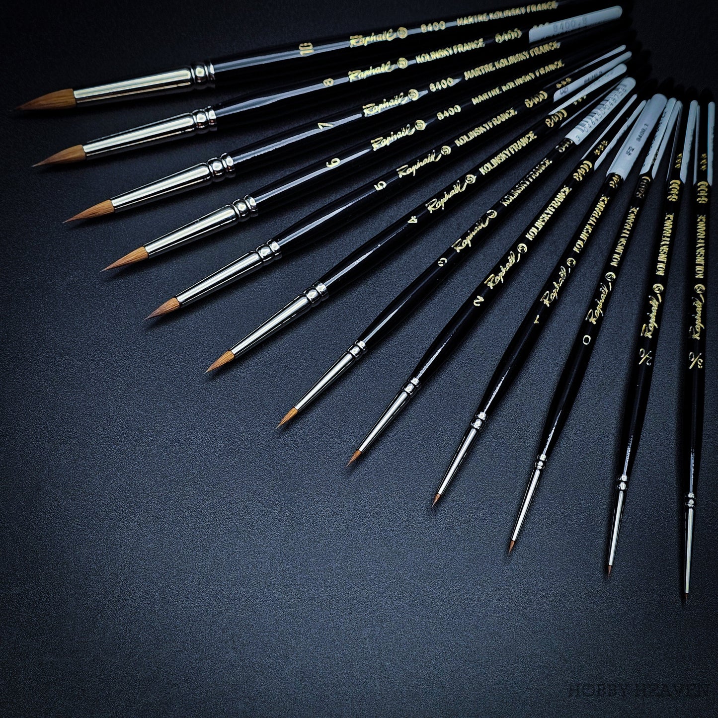 Raphael Series 8400 — Kolinsky Sable Round
