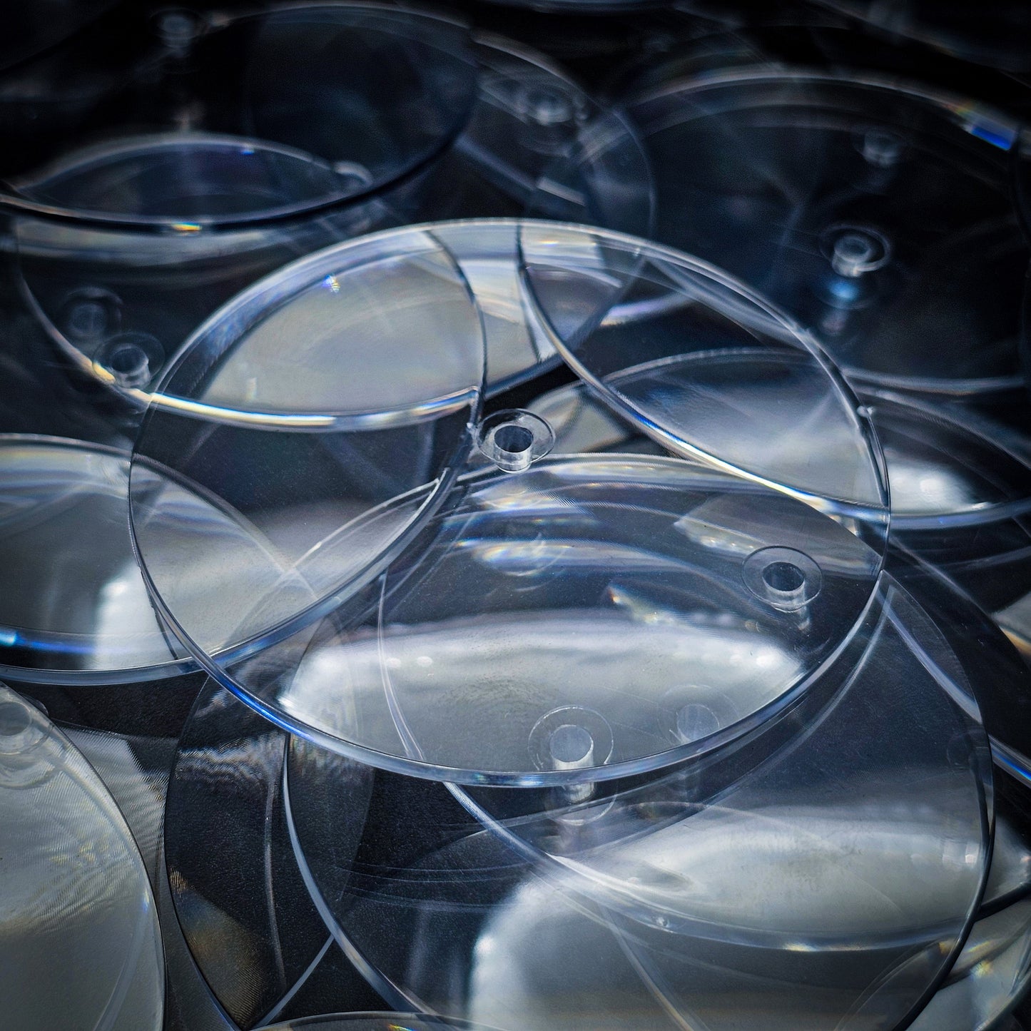 60mm Round Flying Bases – Clear Plastic Stands for Sci-Fi & Fantasy Wargaming Miniatures