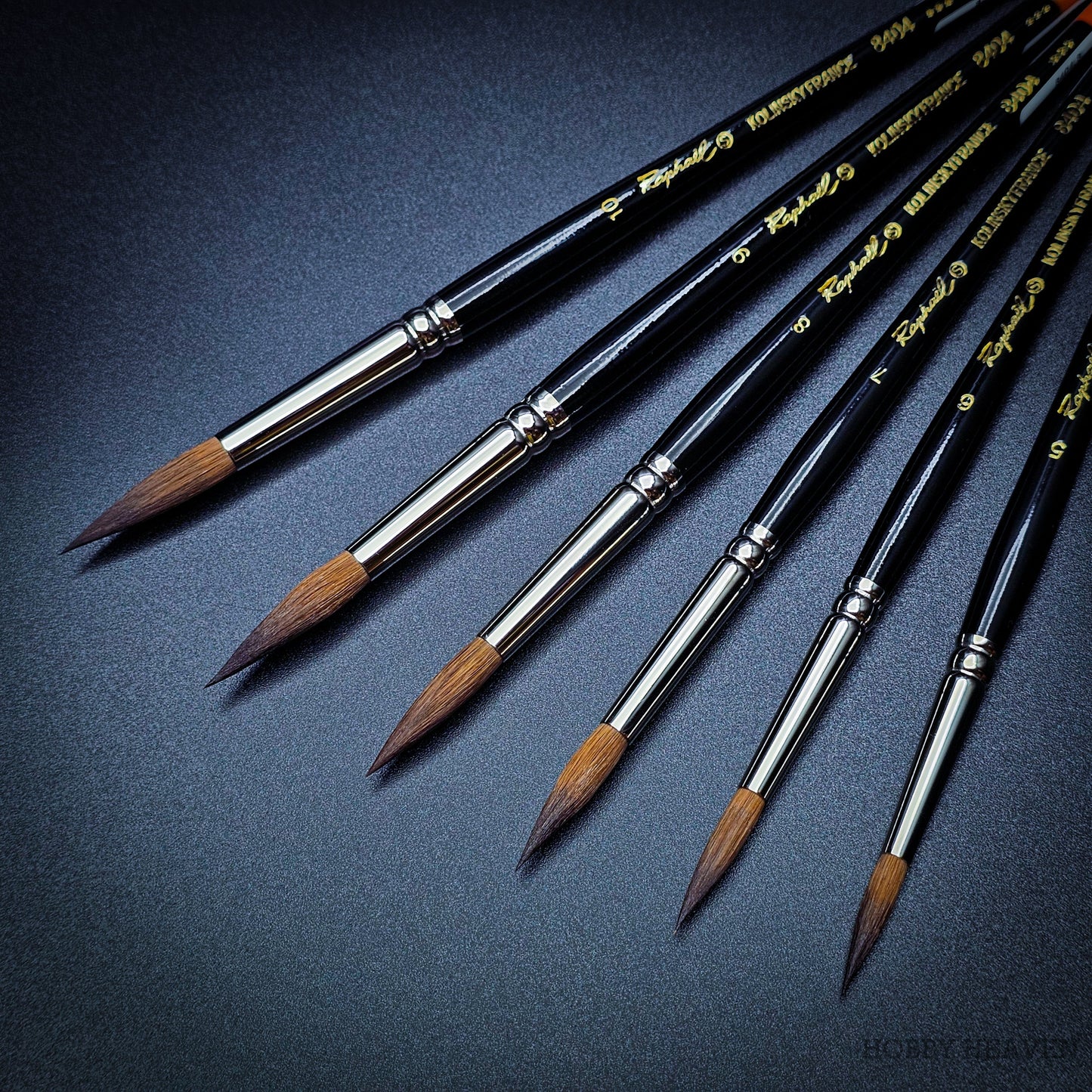 Raphael 8404 — Kolinsky Sable Round