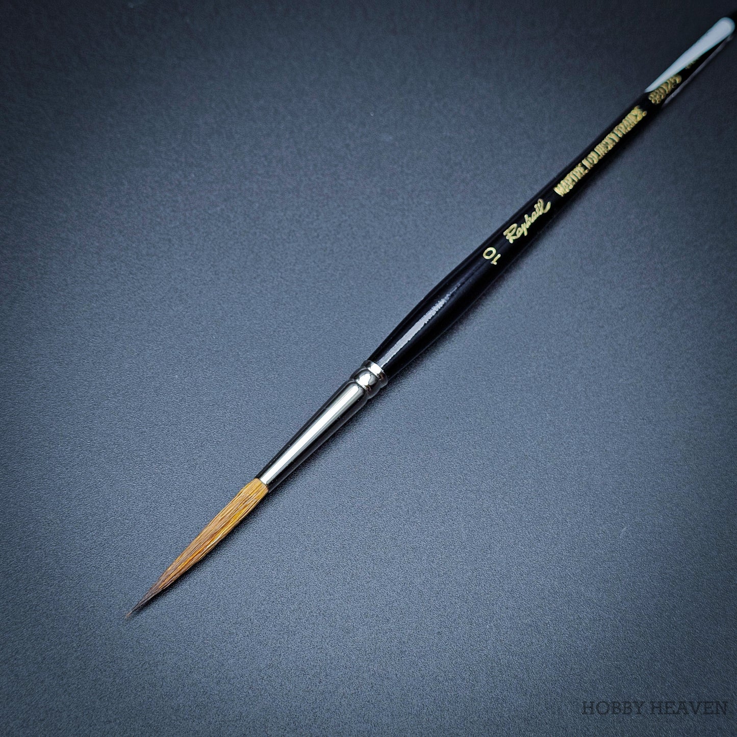 Raphael Series 88026 — Kolinsky Sable Round