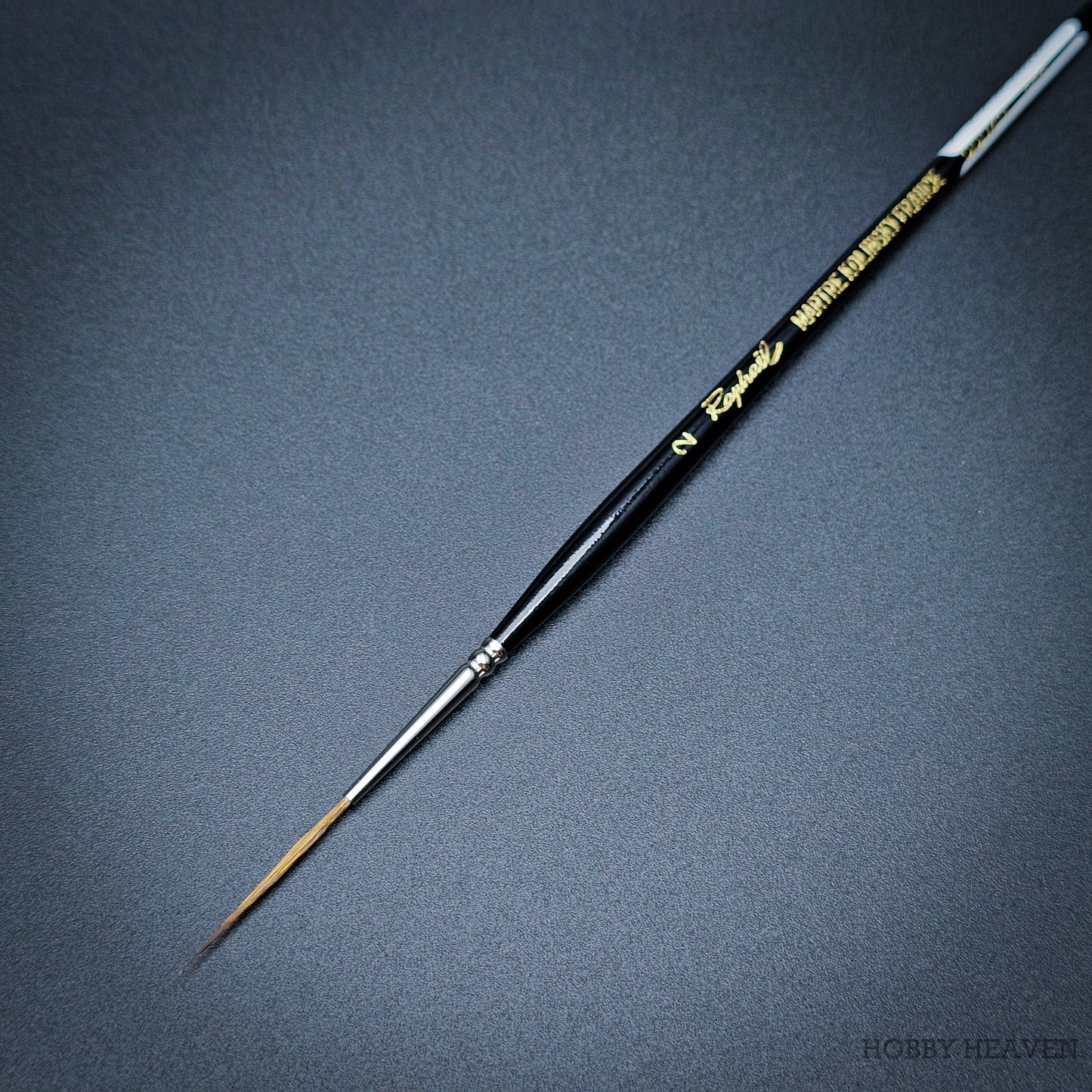 Raphael Series 88026 — Kolinsky Sable Round