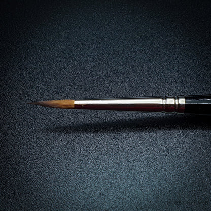 Raphael 8404 — Kolinsky Sable Round
