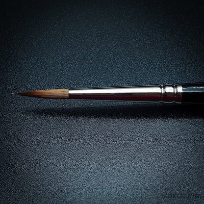 Raphael 8404 — Kolinsky Sable Round