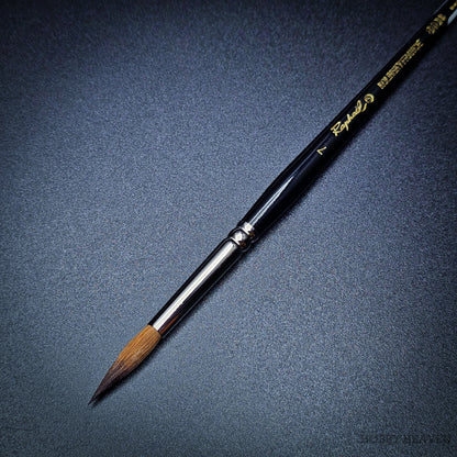 Raphael 8404 — Kolinsky Sable Round