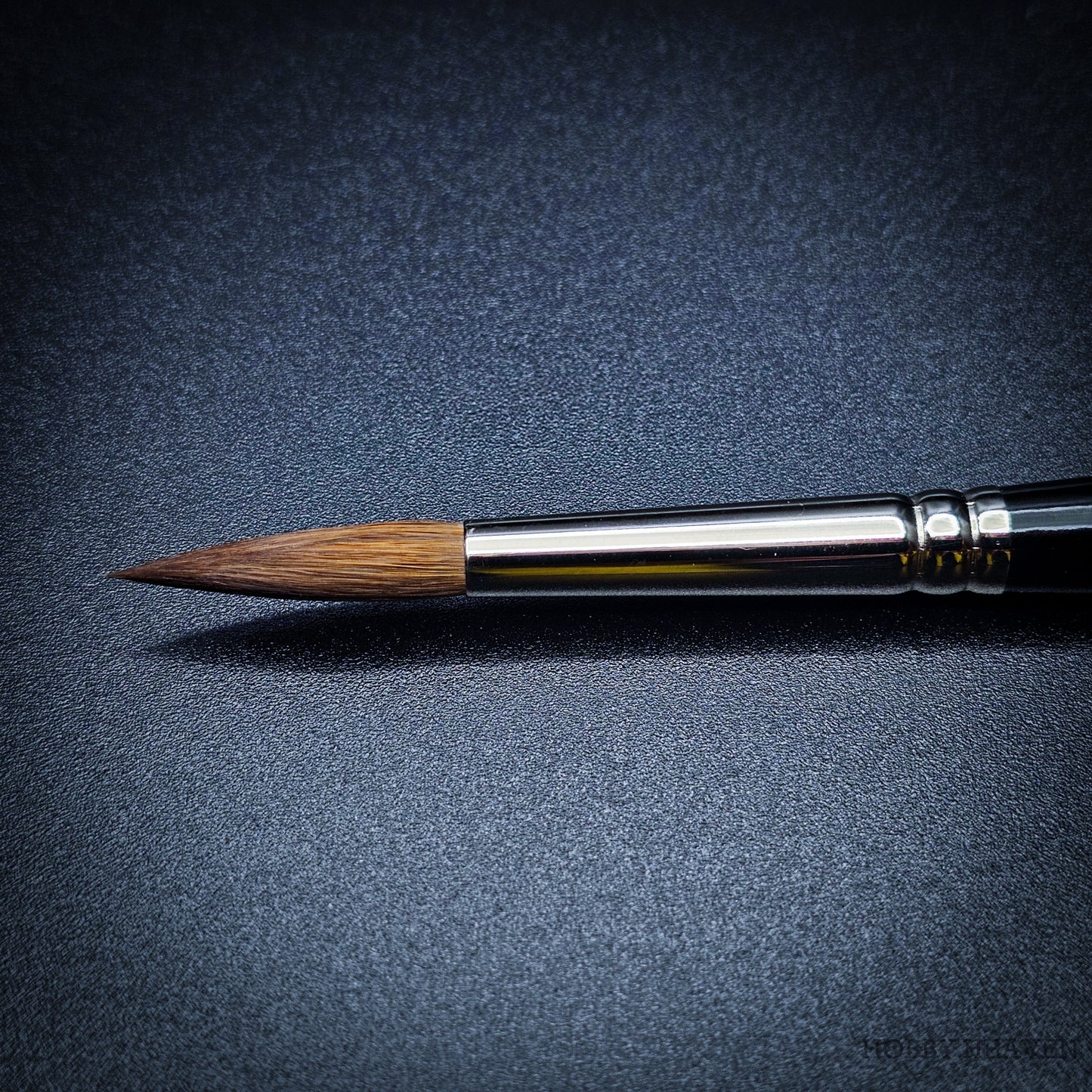 Raphael 8404 — Kolinsky Sable Round