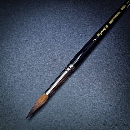 Raphael 8404 — Kolinsky Sable Round