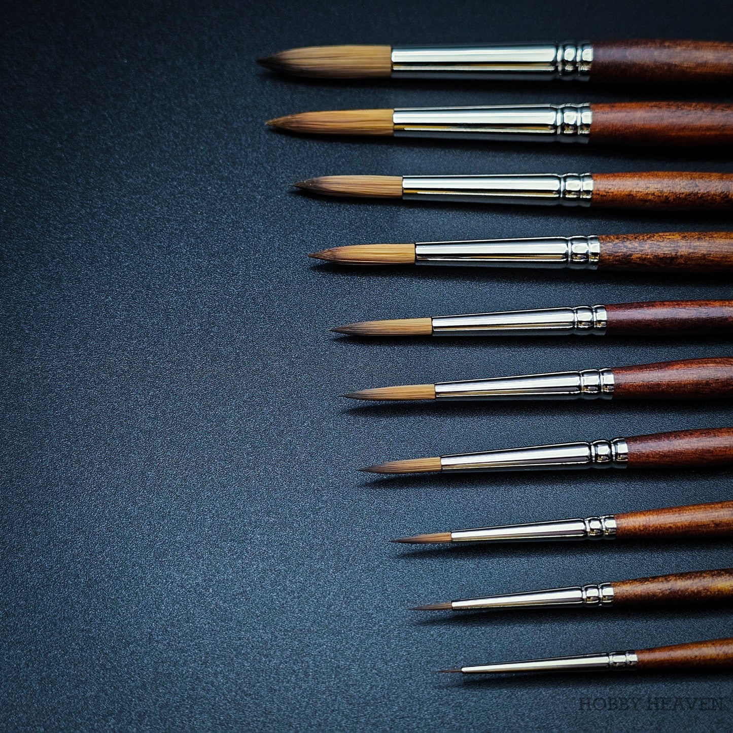 Raphael Precision 8504 — Synthetic Round